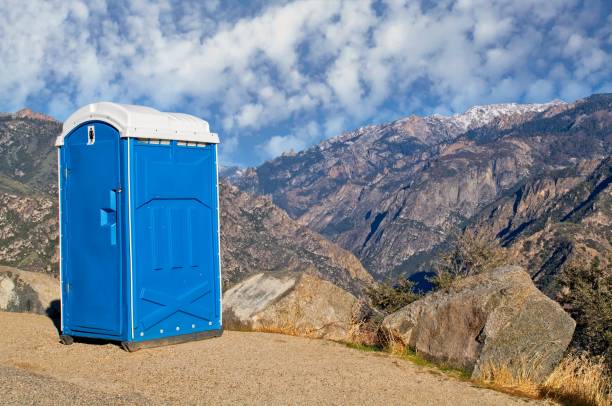 Porta potty delivery and setup in Reno, TX